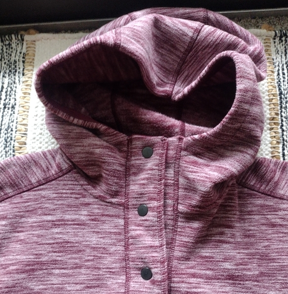 Mountain Hardwear Hoodie Sweater - Picture 3 of 5